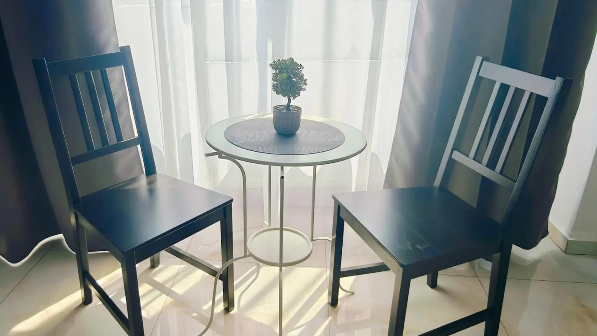 Old Town Cozy Suites - Smardan 부쿠레슈티 0*,  루마니아